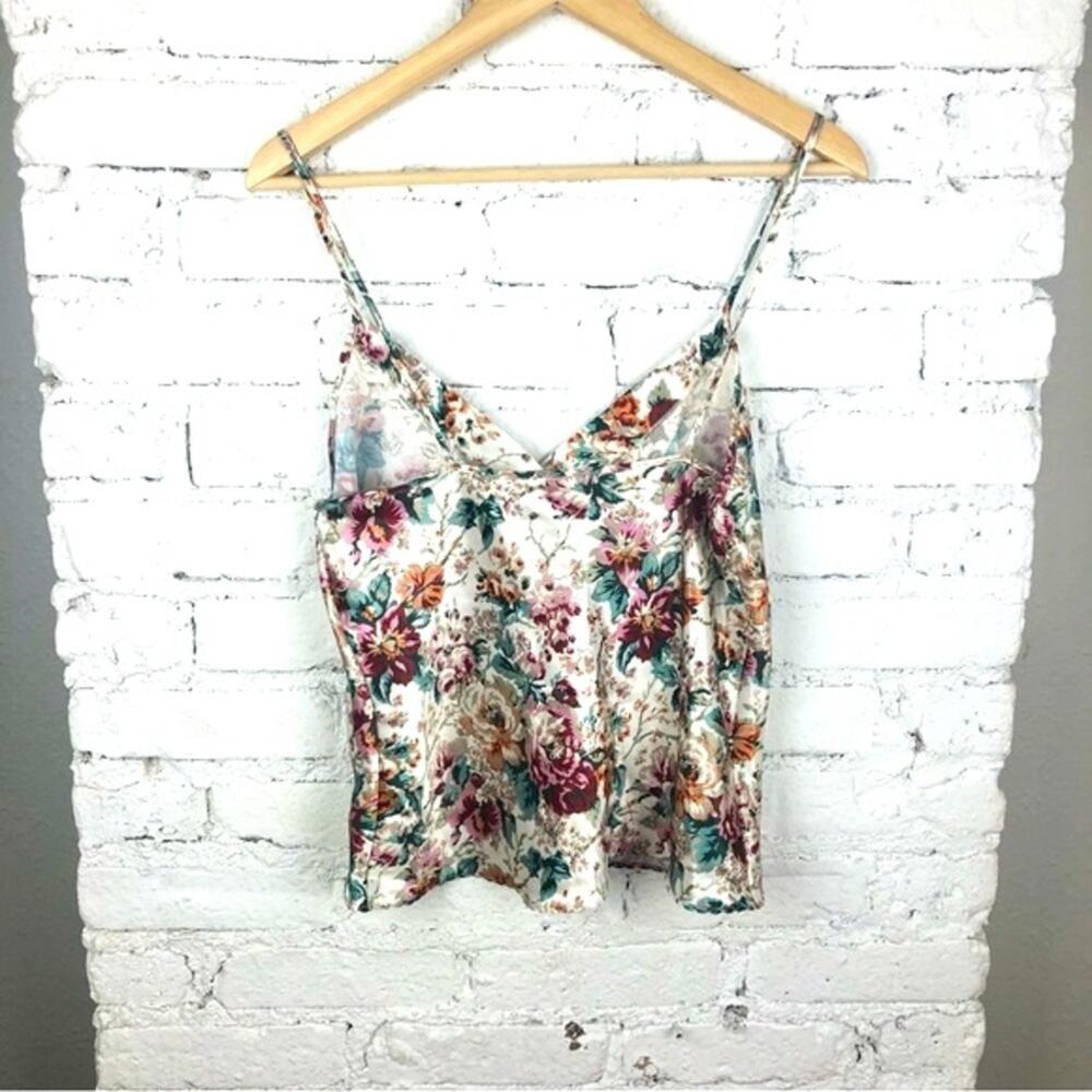 Vintage Escapades Floral Sleep Set - Picture 4 of 10